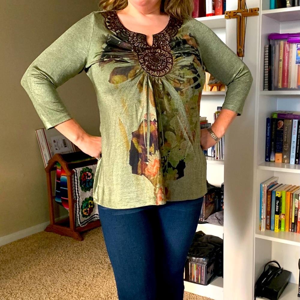 Olive green blouse size 1X 3/4 sleeve